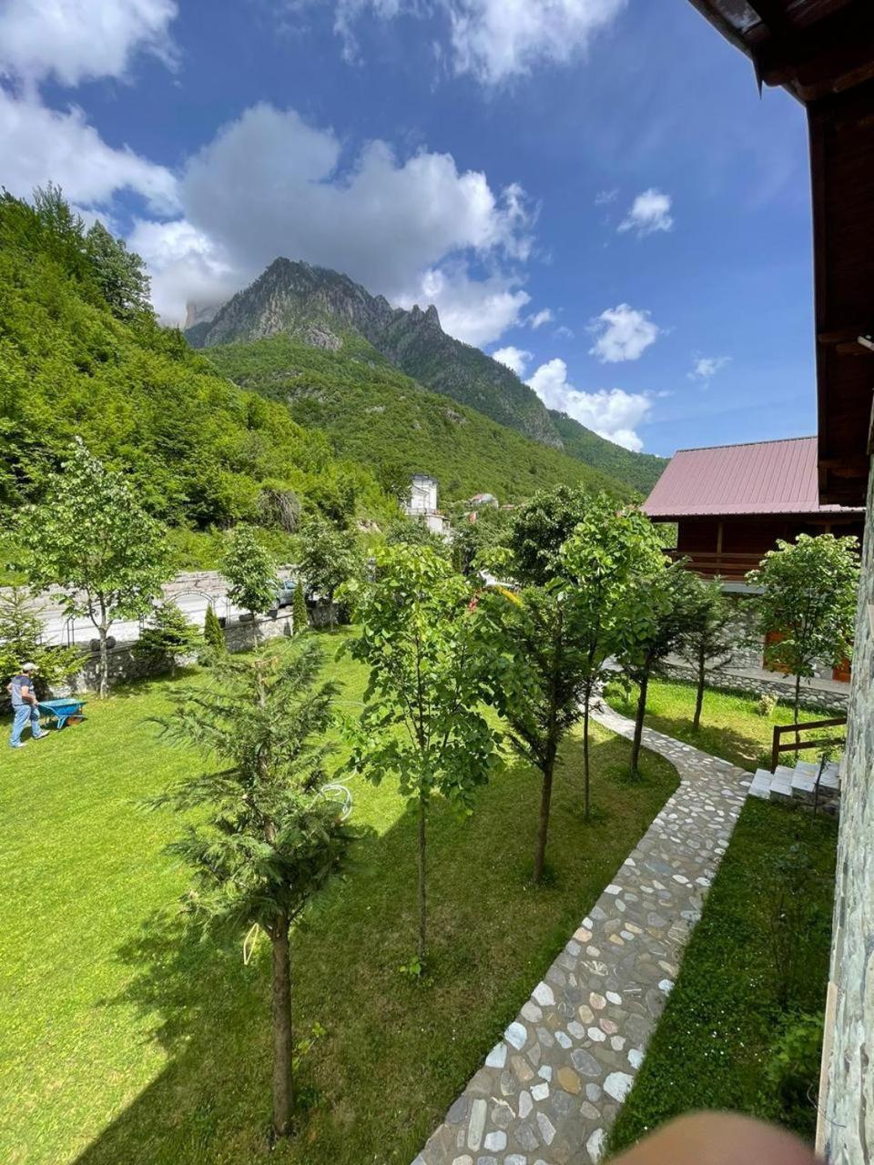 Готель Valbona Relax Екстер'єр фото