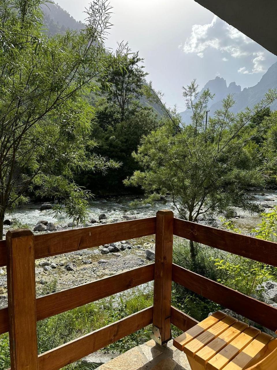 Готель Valbona Relax Екстер'єр фото