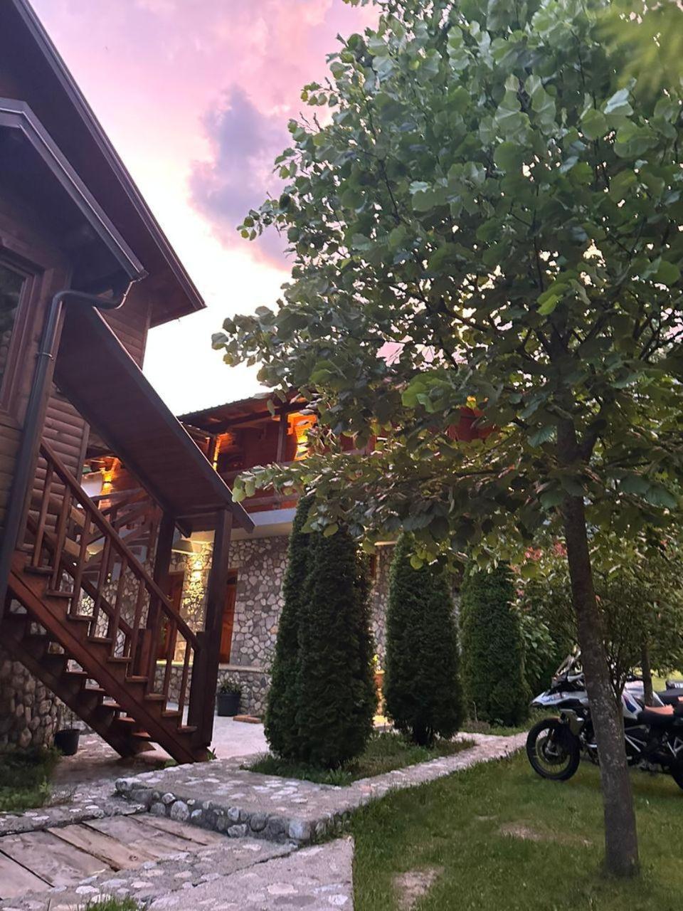 Готель Valbona Relax Екстер'єр фото