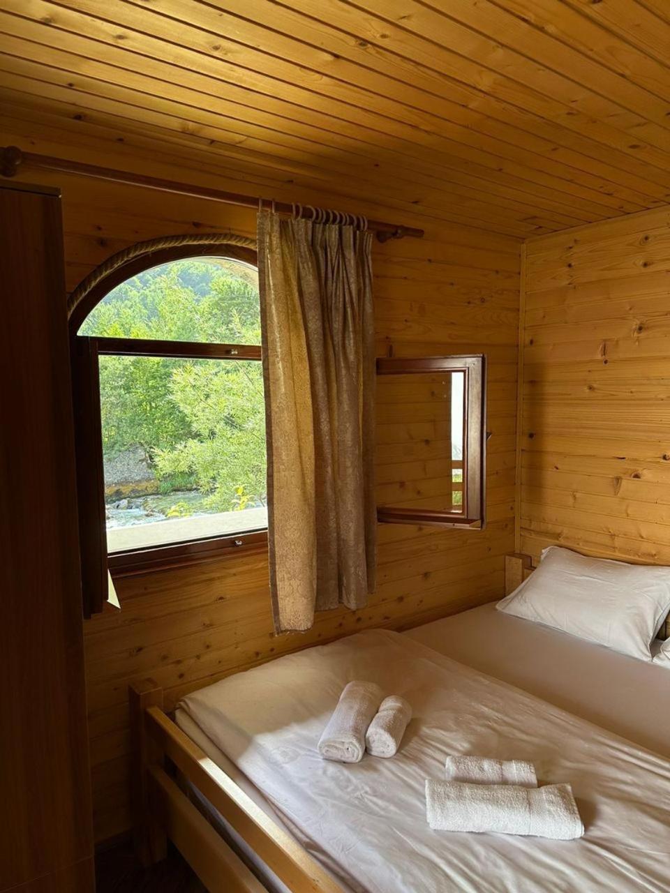 Готель Valbona Relax Екстер'єр фото